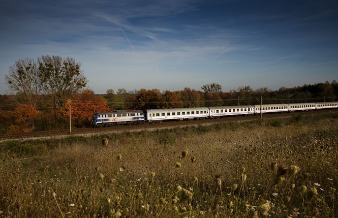 Bilet na Dzień Seniora za 10 zł! Nowa promocja PKP Intercity