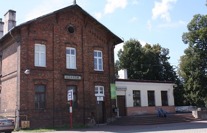 Warsztaty kreatywne w sprawie dworców w Ożarowie Mazowieckim i Błoniu 