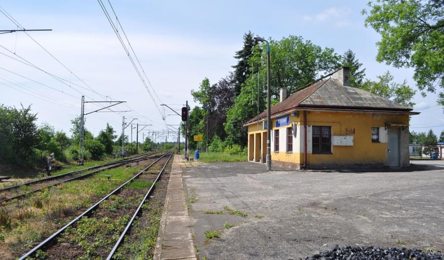 ZUE z kontraktem za 200 mln zł na przebudowę linii 146 ZUE z kontraktem za 200 mln zł na przebudowę linii 146