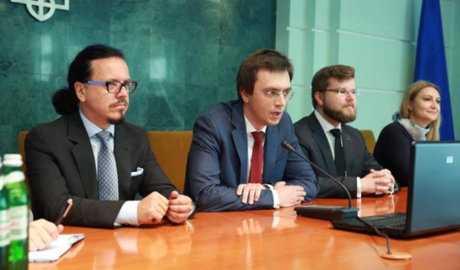 Sto dni Balczuna w UZ. Dyrektorzy w areszcie, było też porwanie Sto dni Balczuna w UZ. Dyrektorzy w areszcie, było też porwanie
