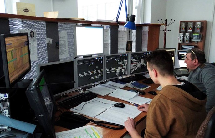 Uczniowie siedleckiej Kolejówki na praktyce zawodowej w PLK, PKP Cargo i KM