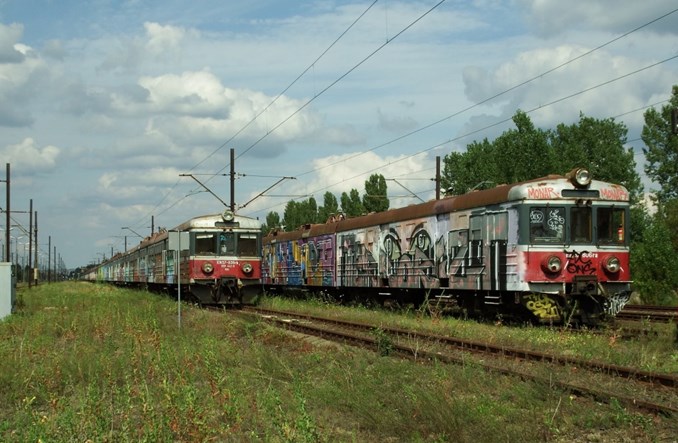 Wielkie złomowanie EN57 należących do Przewozów Regionalnych