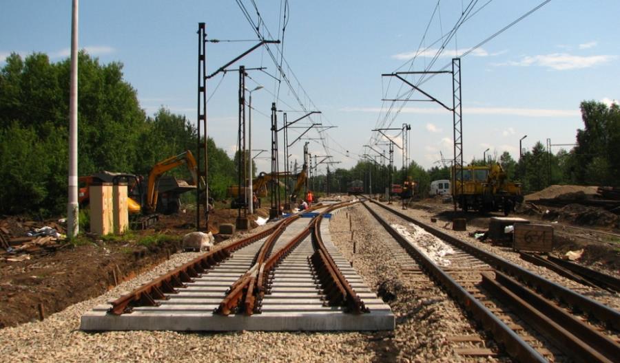 PLK wymieni w tym roku ponad pół tysiąca rozjazdów PLK wymieni w tym roku ponad pół tysiąca rozjazdów
