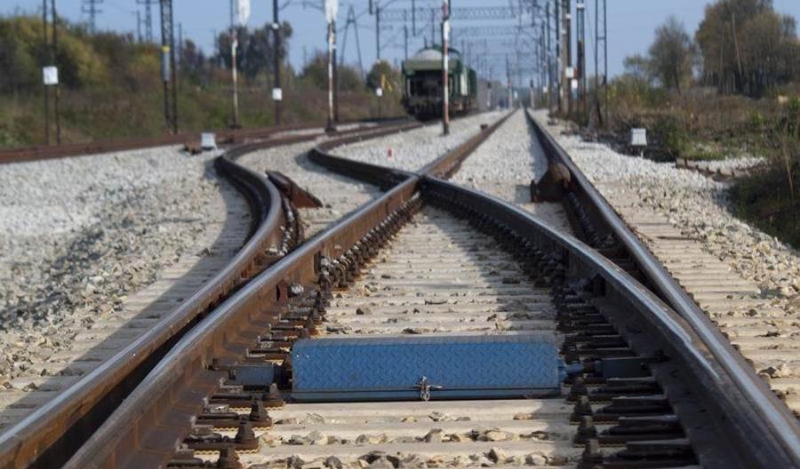 Słabsze wyniki ZUE wywołane spowolnieniem na rynku kolejowym