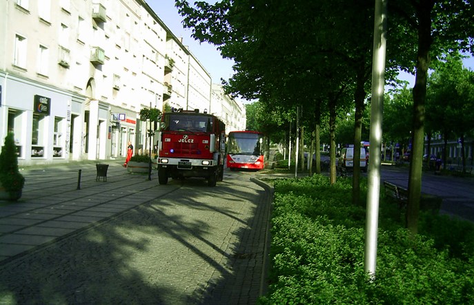 Centrum Częstochowy z samochodami, bez autobusów, cz. III
