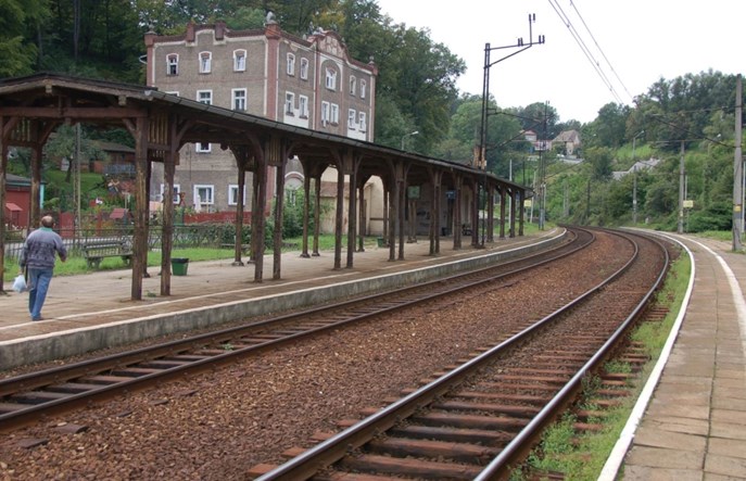 Na linii Wrocław – Międzylesie na razie bez modernizacji. Będą prace utrzymaniowe i naprawcze