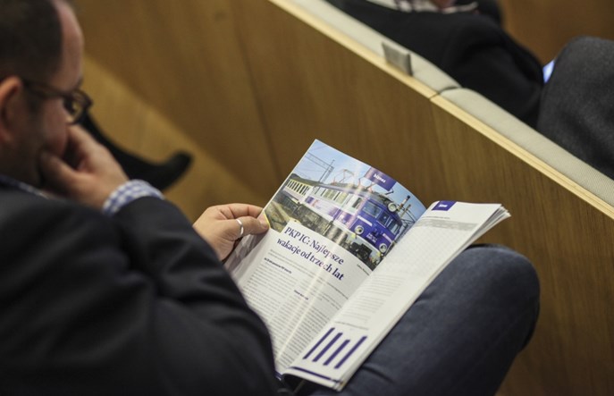 Wakacje z „Rynkiem Kolejowym”