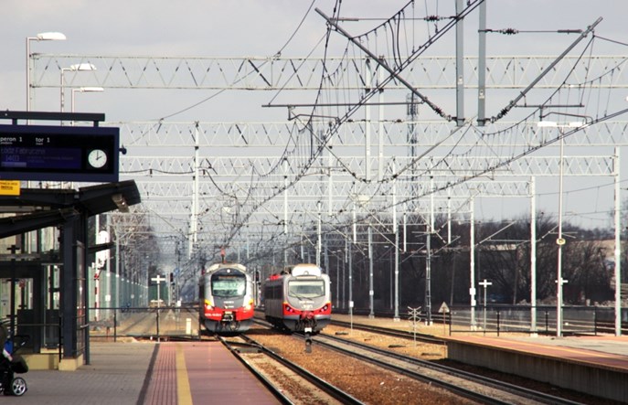 Łódzkie: Mniej interRegio, ale więcej postojów