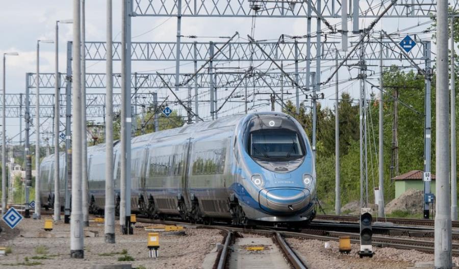 Cztery projekty PLK do CEF-u pozytywnie przyjęte przez KE Cztery projekty PLK do CEF-u pozytywnie przyjęte przez KE