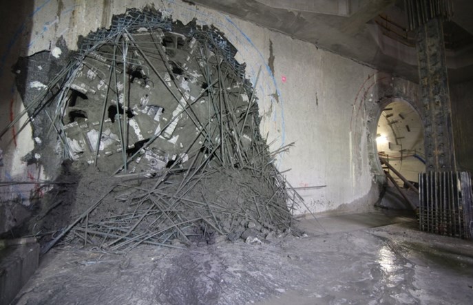Metro: Druga tarcza przebiła się na stację Targówek