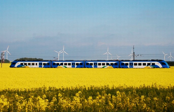 Magistrala Nadbałtycka zmieni przebieg? PLK planuje kolejową rewolucję na Pomorzu