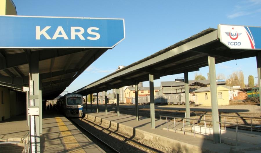 Ruszył pierwszy pociąg na tureckim odcinku linii Baku – Tbilisi – Kars Ruszył pierwszy pociąg na tureckim odcinku linii Baku – Tbilisi – Kars