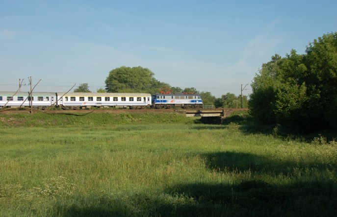 Czy wielomiesięczna komunikacja zastępcza powinna obniżać ceny biletów?