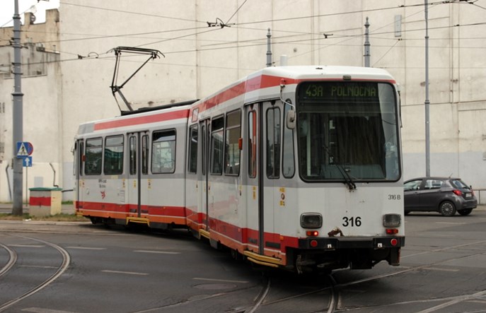 Łódź: Tramwaj podmiejski znów zwolnił