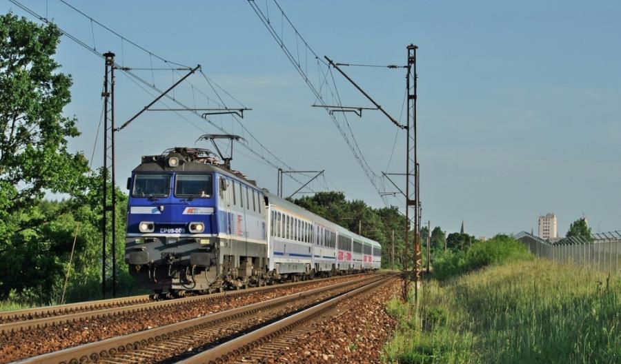PKP Intercity dopłaca do napraw pierwszych 31 lokomotyw EP09