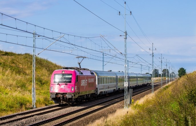 Nowe wagony dla PKP Intercity jeszcze później