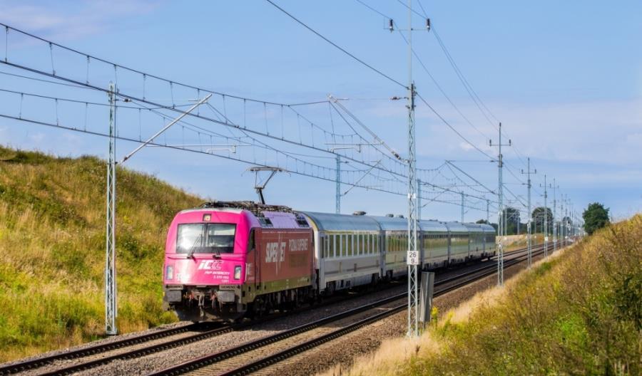 Nowe wagony dla PKP Intercity jeszcze później Nowe wagony dla PKP Intercity jeszcze później