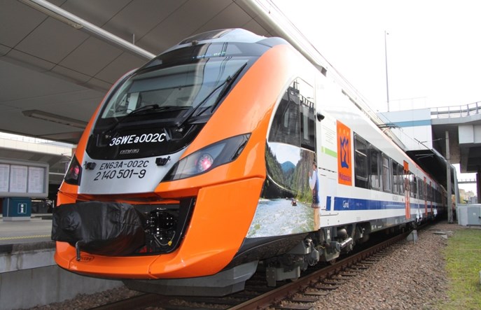 Wysyp autobusów zastępczych za pociągi Przewozów Regionalnych