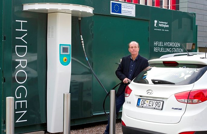 Furgalski: Pojazdy wodorowe mają przewagę nad elektrycznymi