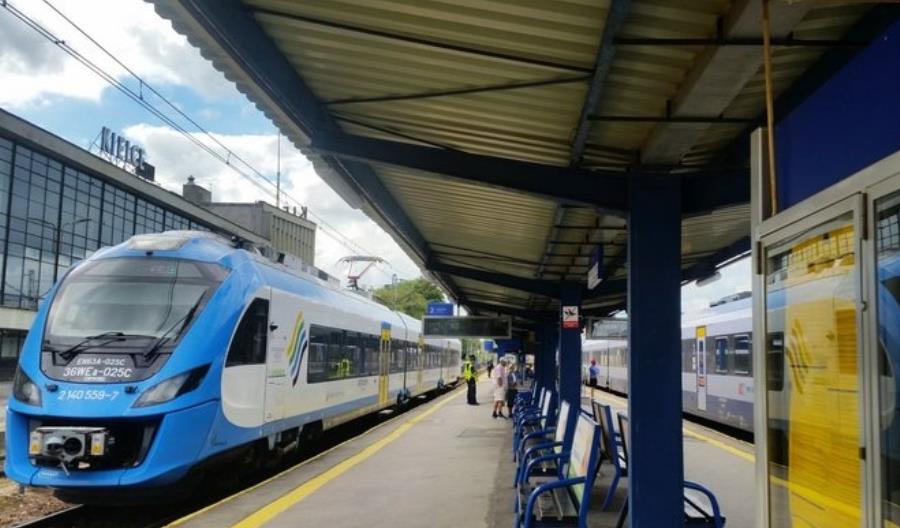 PLK podpisuję umowę na projekt modernizacji linii 8 w Świętokrzyskiem PLK podpisuję umowę na projekt modernizacji linii 8 w Świętokrzyskiem