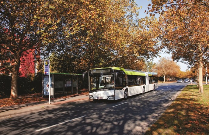 Wrzesień Solarisa: Kontrakty na 107 autobusów dla 6 polskich ośrodków