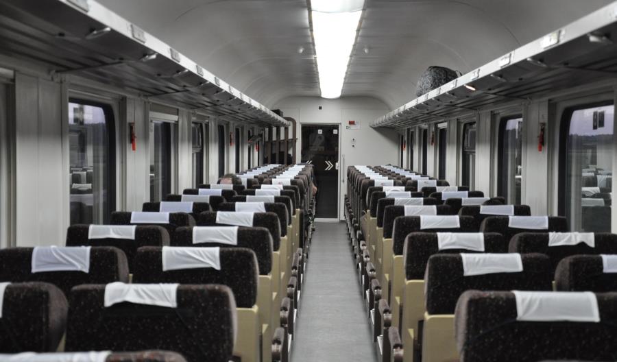 PKP Intercity pyta o setki pracowników do czyszczenia taboru i ochroniarzy PKP Intercity pyta o setki pracowników do czyszczenia taboru i ochroniarzy