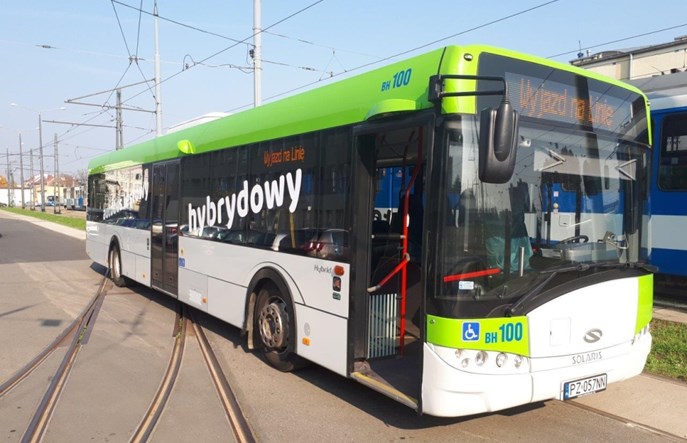 MPK w Krakowie testuje 13-metrową hybrydę