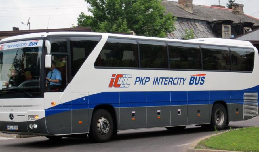 PKP Intercity zabezpiecza autobusy na wyjazd z Zakopanego w Nowy Rok PKP Intercity zabezpiecza autobusy na wyjazd z Zakopanego w Nowy Rok