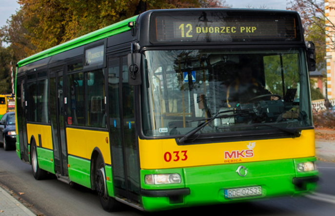 Dębica kupuje dwa autobusy z systemem zapowiadania przystanków