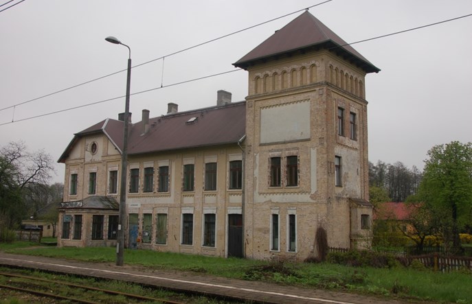 Śląskie: Jaka przyszłość dworców Herby Stare, Julianka i Turów?