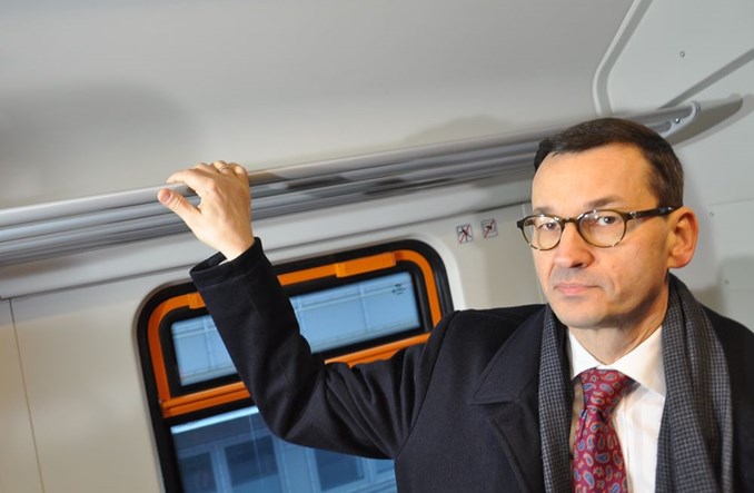 Morawiecki: Na wymianę całego taboru PR trzeba trochę poczekać
