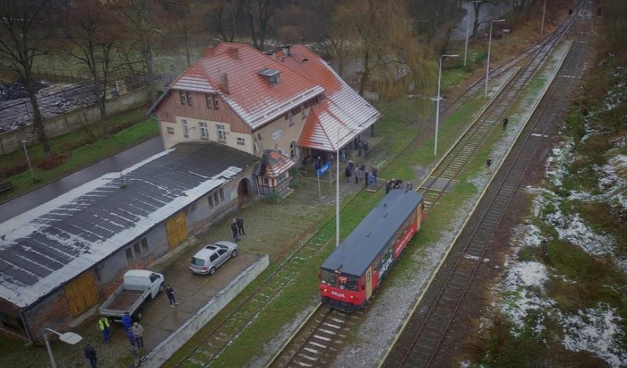Przejazd specjalny po linii lwóweckiej. Burmistrz Wlenia: Nie odpuszczę tej trasy Przejazd specjalny po linii lwóweckiej. Burmistrz Wlenia: Nie odpuszczę tej trasy