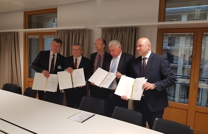 Jest memorandum ws. Bursztynowego Korytarza Kolejowego
