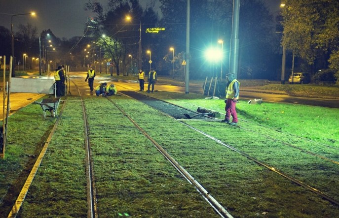 Warszawa: Długość zielonych torów tramwajowych wzrośnie do 25 km