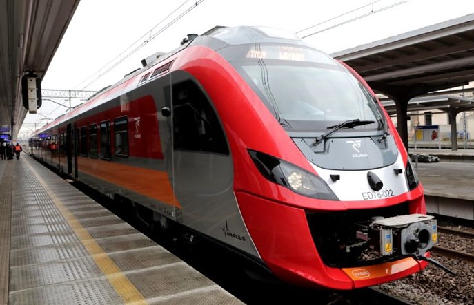 Bilety okresowe PolRegio w salonikach Kolportera i na platformie e-podróżnik.pl