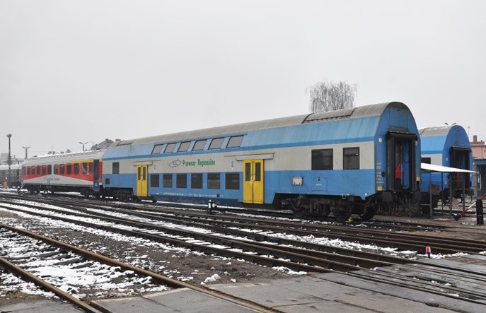 KW: Zakupy piętrowego taboru muszą jeszcze chwilę poczekać