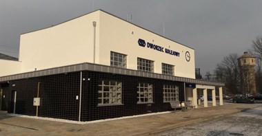 Zmodernizowany dworzec w Miechowie otwarty dla podróżnych