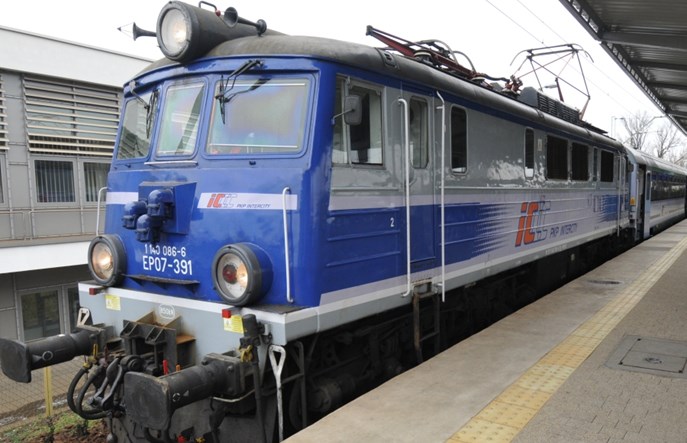 Lokomotywa PKP Intercity bez maszynisty przejechała 14 kilometrów [aktualizacja]