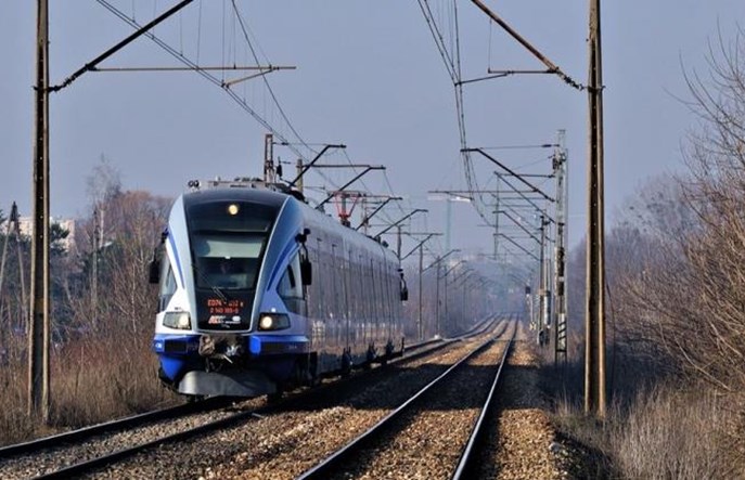 PKP Intercity szuka wykonawców napraw i modernizacji ED74 