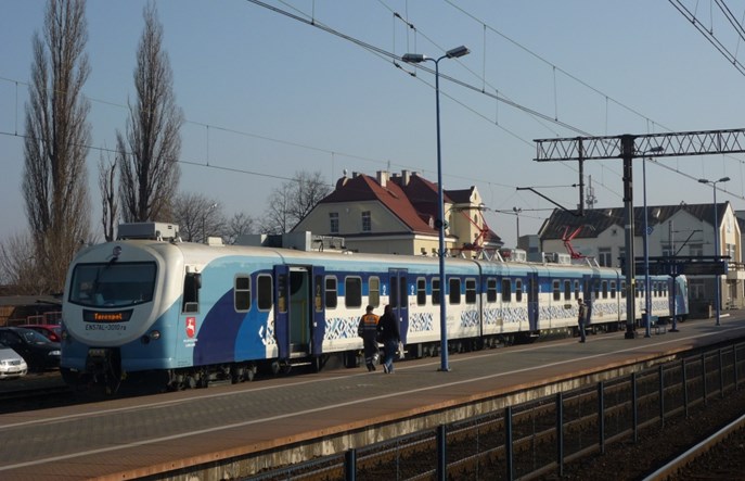 Lubelskie zmodernizowane EN57 zniknęły z rozkładu jazdy