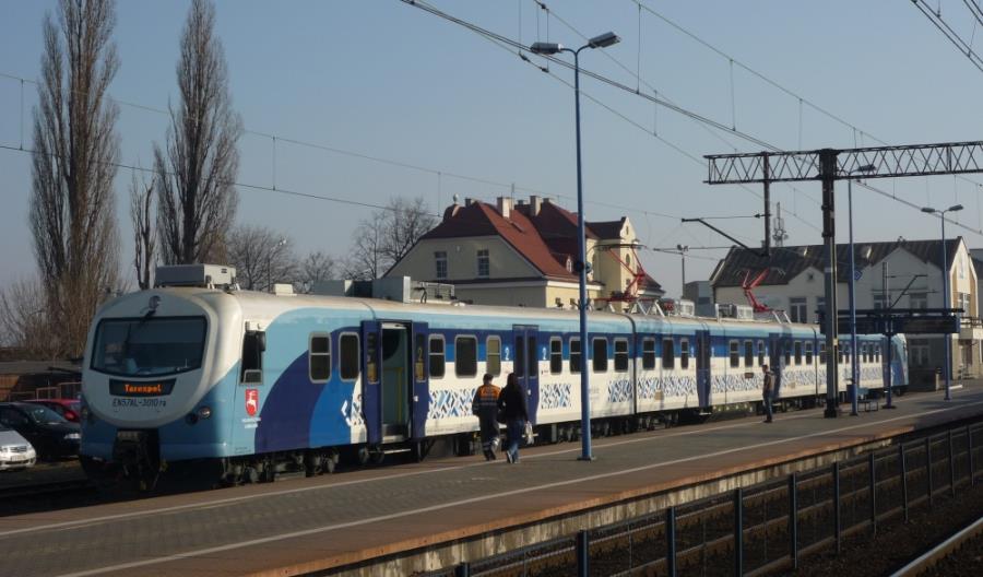 Lubelskie zmodernizowane EN57 zniknęły z rozkładu jazdy Lubelskie zmodernizowane EN57 zniknęły z rozkładu jazdy