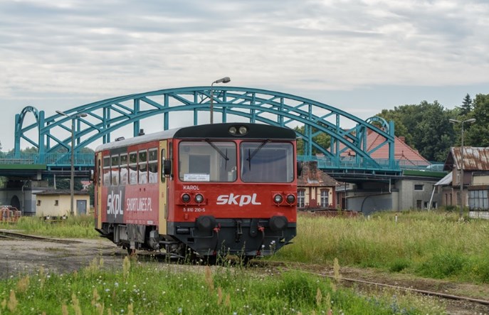 Co gryzie „małych” zarządców infrastruktury?