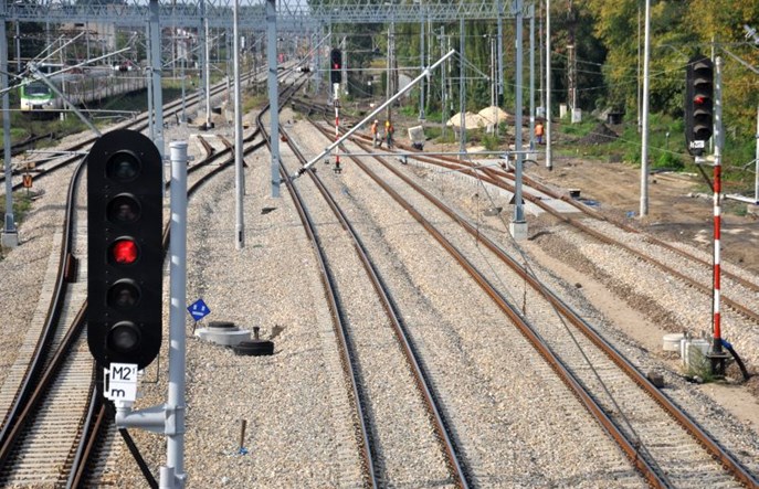 PLK chce uprościć system sygnalizacji świetlnej na sieci kolejowej