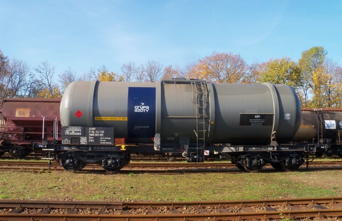 Koltar posiada wagony samowyładowcze i cysterny na wynajem