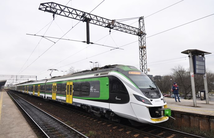 Pesa i Newag nie zgadzają się z KIO i idą do sądu. Stawka to 71 ezt dla Mazowsza