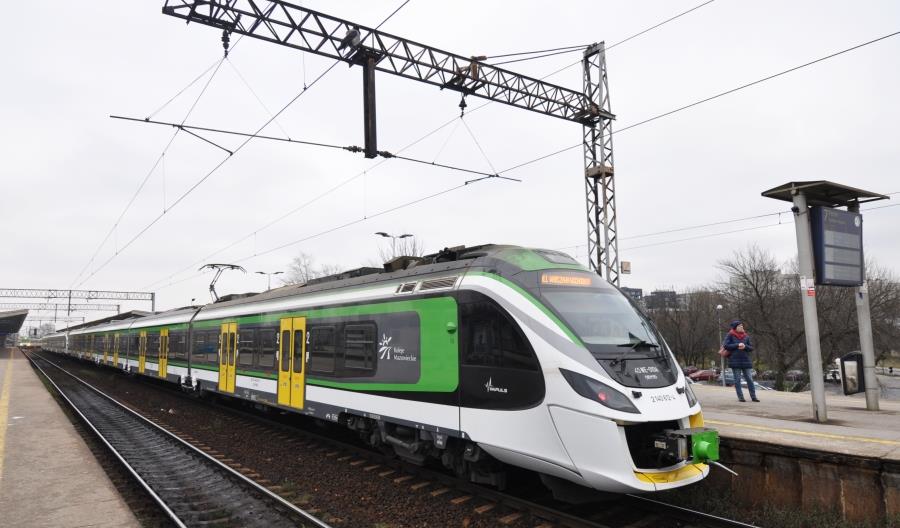 Pesa i Newag nie zgadzają się z KIO i idą do sądu. Stawka to 71 ezt dla Mazowsza Pesa i Newag nie zgadzają się z KIO i idą do sądu. Stawka to 71 ezt dla Mazowsza