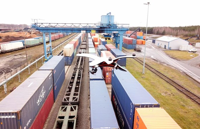 Drony z termowizją chronią pociągi PKP Cargo przed kradzieżami