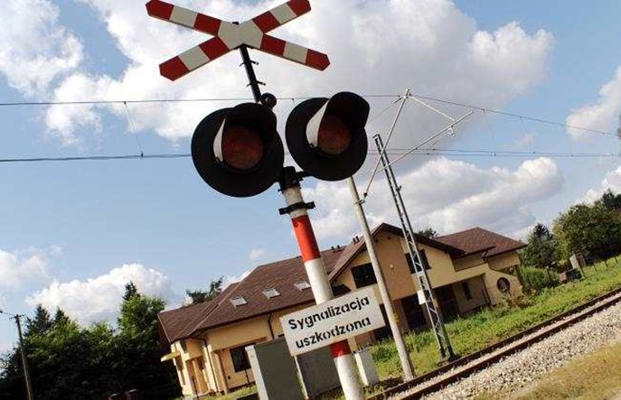 PLK: Uruchomimy sygnalizacje przejazdowe w Łódzkiem