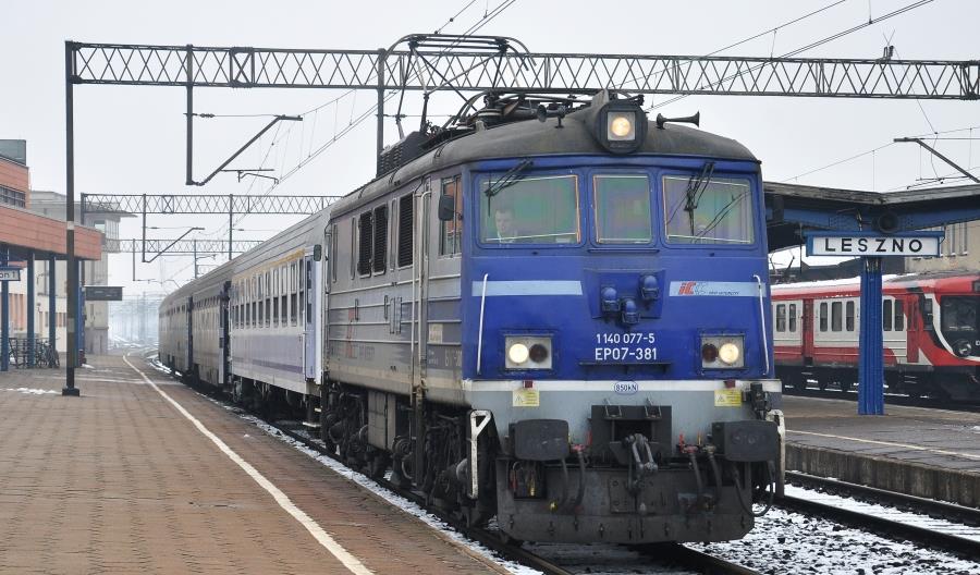 Prace w okolicach Leszna demolują rozkład jazdy na magistrali Poznań – Wrocław Prace w okolicach Leszna demolują rozkład jazdy na magistrali Poznań – Wrocław