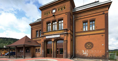 Osiem dworców na Dolnym Śląsku z umową na projektowanie
